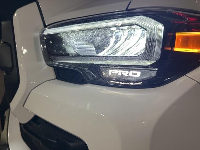 2023 toyota tacoma trd pro