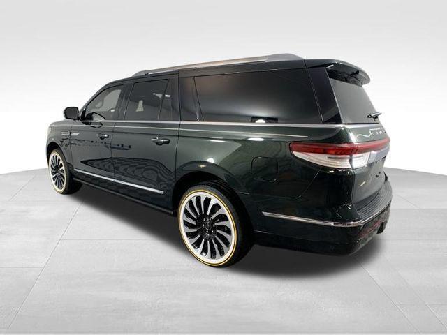 2022 lincoln navigator black label