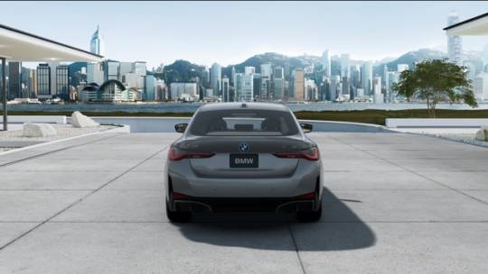 2025 BMW i4