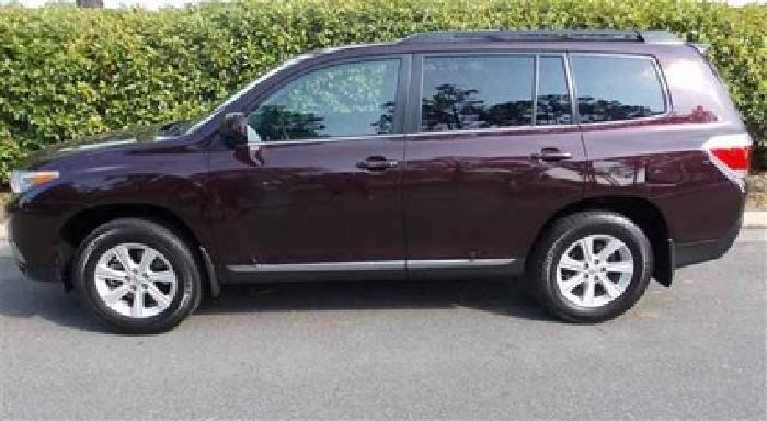 2011 toyota highlander base se in richmond, va