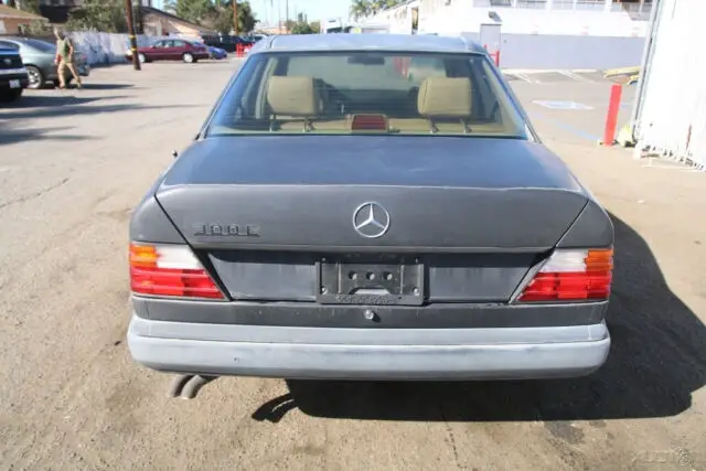 1989 mercedes-benz 300e 6 cylinder 3.0l automatic no reserve