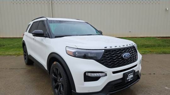 2022 ford explorer st