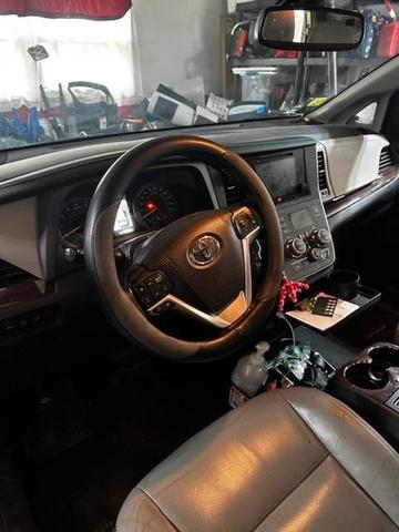2015 toyota sienna xle