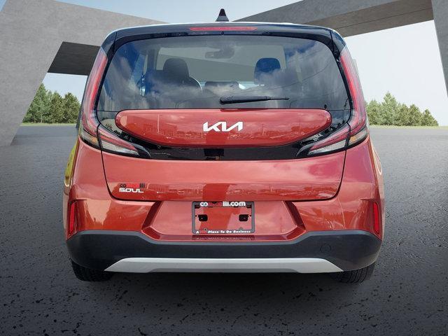 2023 kia soul lx