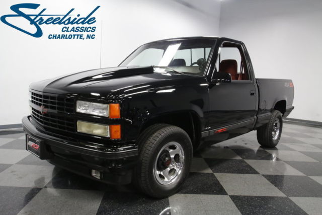 recently restored, 496 v8, 369hp, th400 auto, slick paint/clean underside, nice!