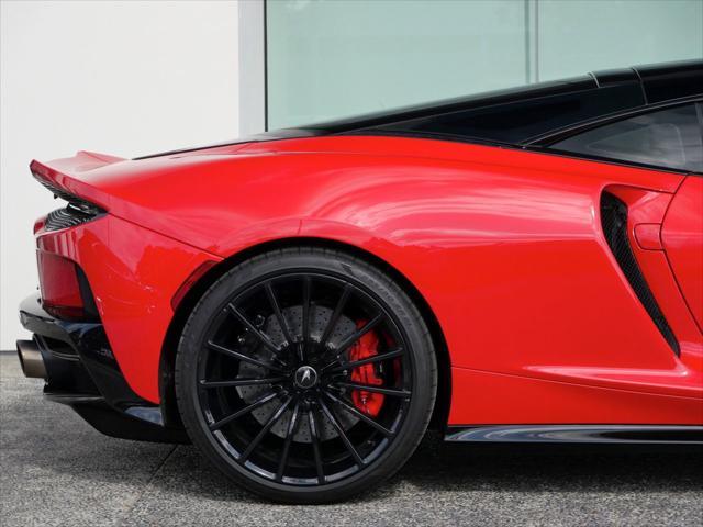 2023 mclaren gt