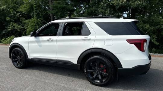 2023 ford explorer st