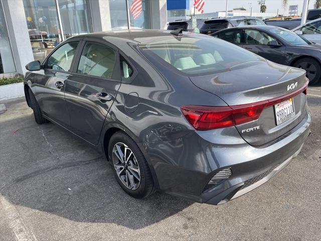 2022 kia forte lxs