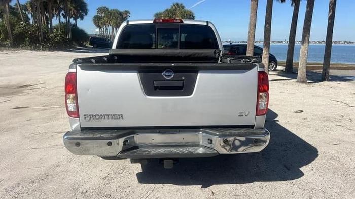 2015 nissan frontier crew cab in sarasota, florida