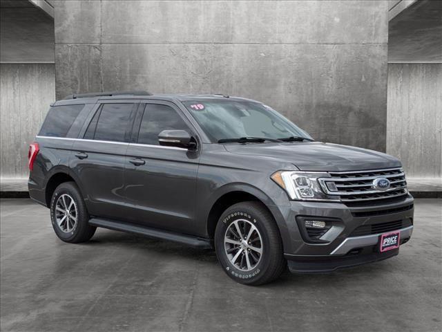 2019 ford expedition xlt