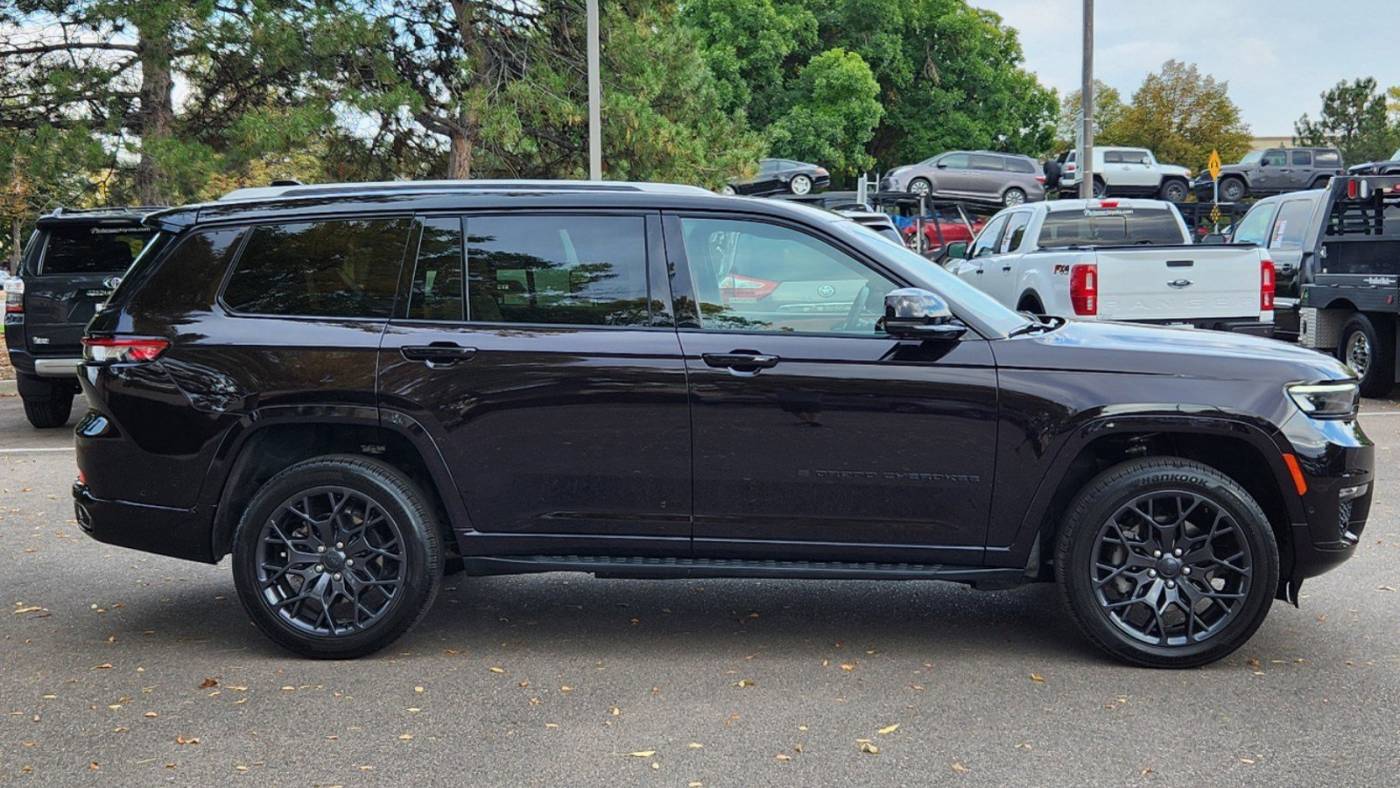 2023 jeep grand cherokee l summit