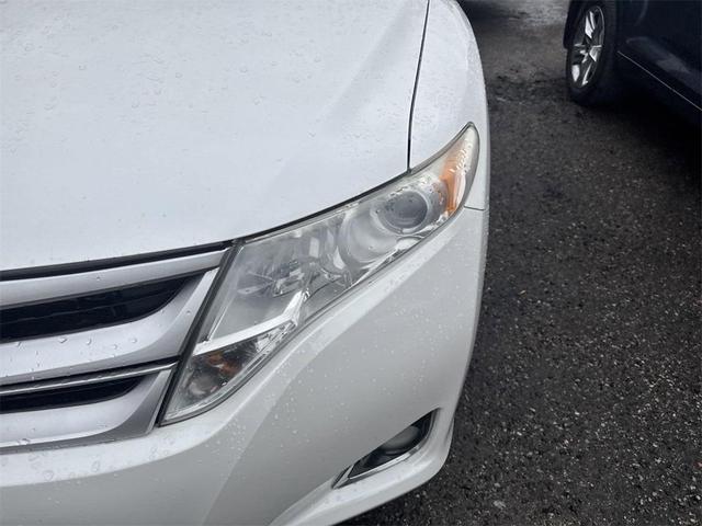 2013 toyota venza le