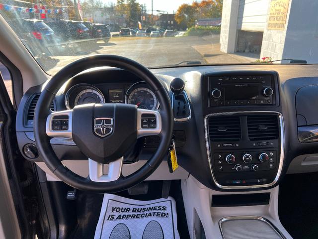 2016 dodge grand caravan sxt