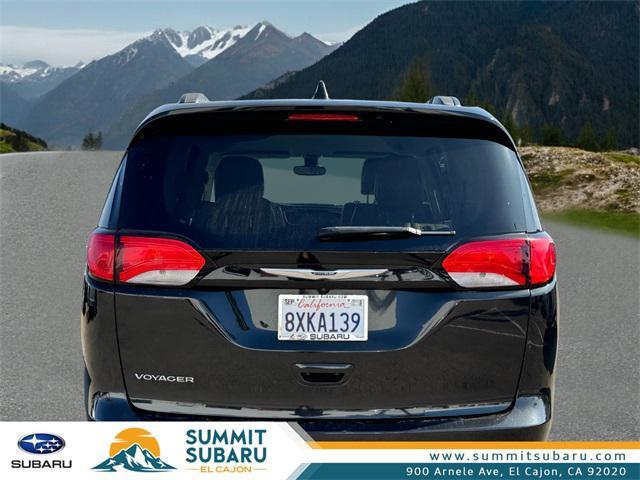 2021 chrysler voyager lxi