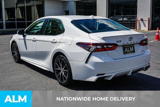 2022 toyota camry se
