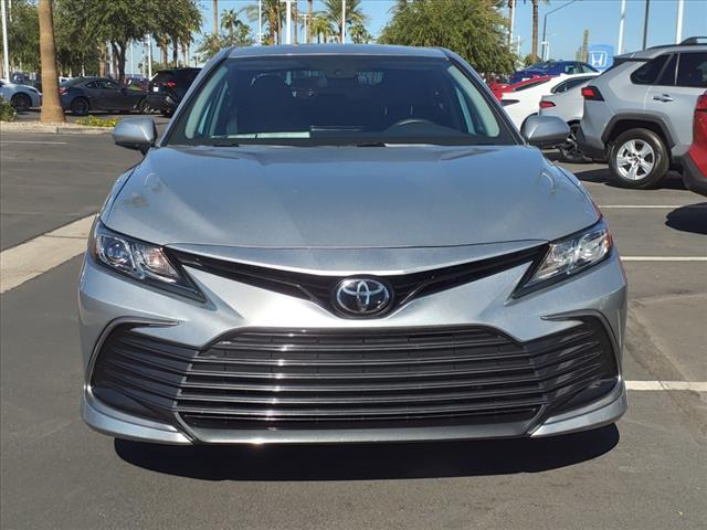 2021 toyota camry le