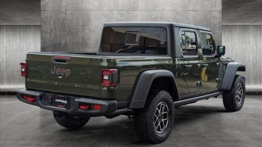 2024 Jeep Gladiator
