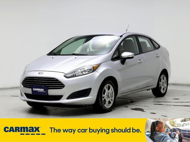 2015 ford fiesta se