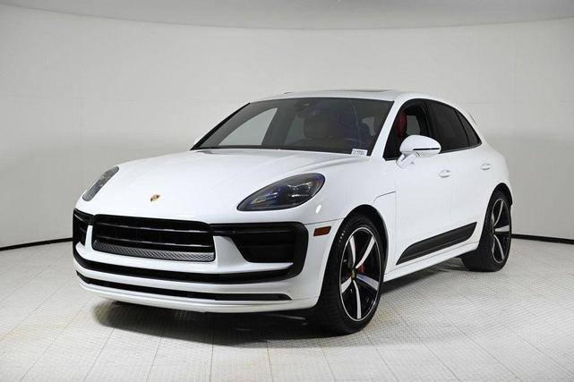 2022 porsche macan base