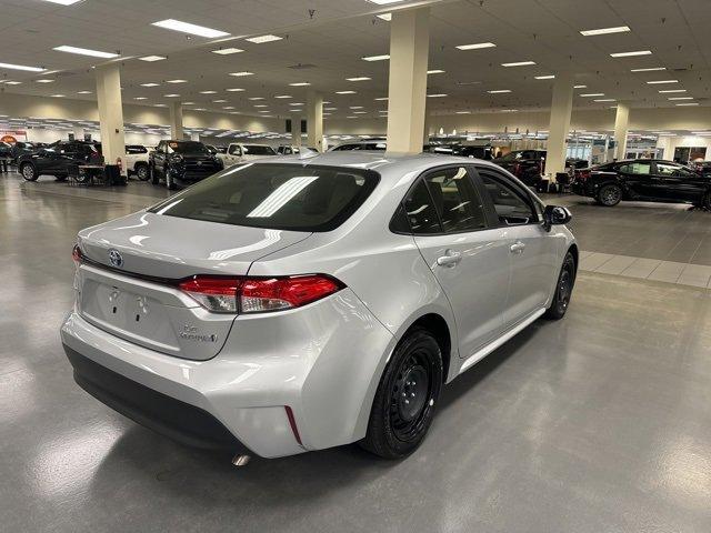 2024 toyota corolla hybrid le