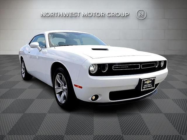 2021 dodge challenger sxt
