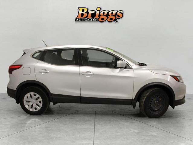 2018 nissan rogue sport s