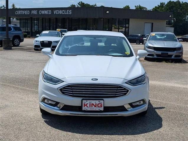 2017 ford fusion se