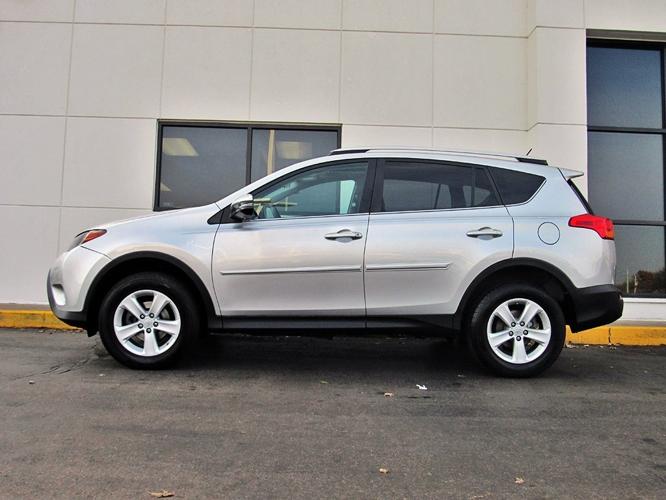 used 2014 toyota rav4 fwd xle indianapolis, in 46227 for sale in indianapolis, indiana