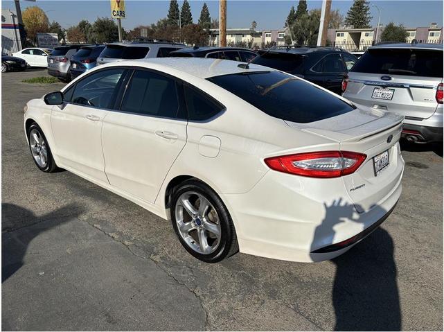 2014 ford fusion se