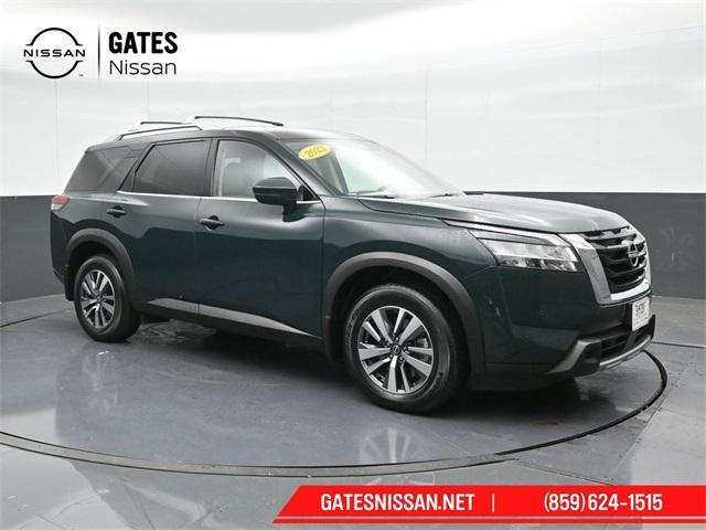 2023 nissan pathfinder sl