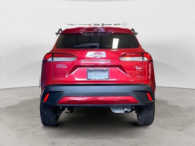 2022 toyota corolla cross le
