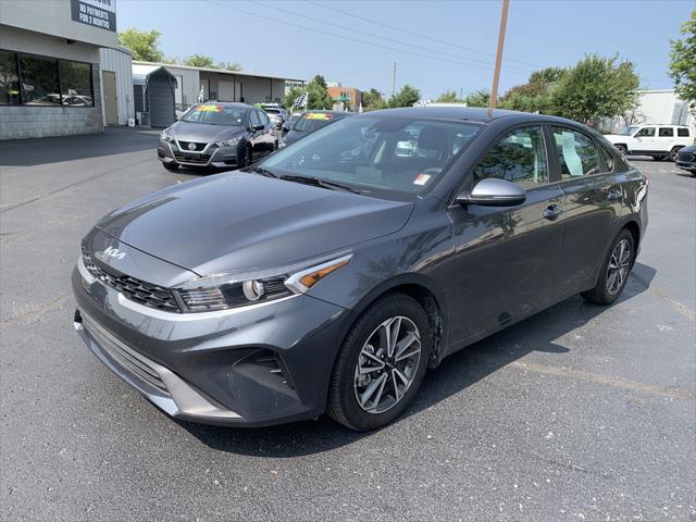 2023 kia forte lxs