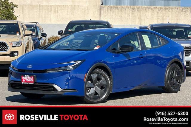 2023 toyota prius le