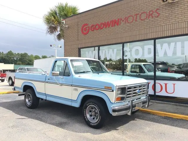 90k actual miles, 5.8l v8, automatic, original paint, short bed