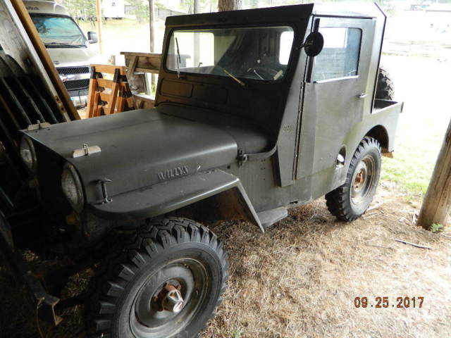 1946 willys jeep w/ extra engine, front end, rear end springs & box of parts etc