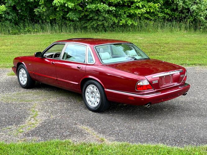 2001 jaguar xj8 in salem, ohio