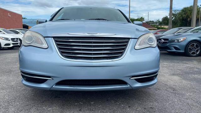 2013 chrysler 200 touring