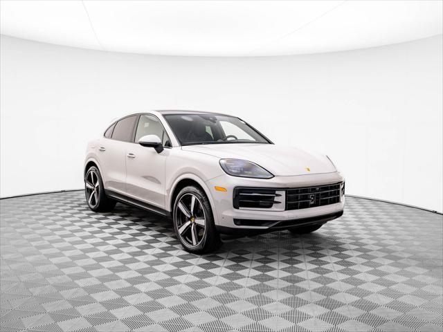 2024 porsche cayenne base