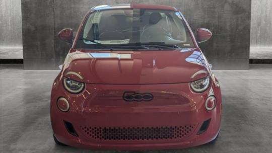 2024 Fiat 500e inspi(red)