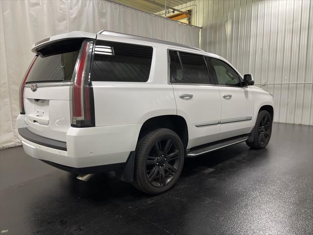 2017 cadillac escalade luxury