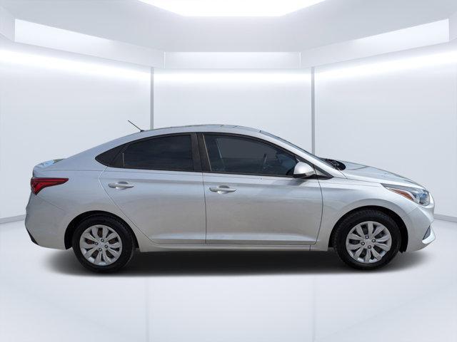 2019 hyundai accent se