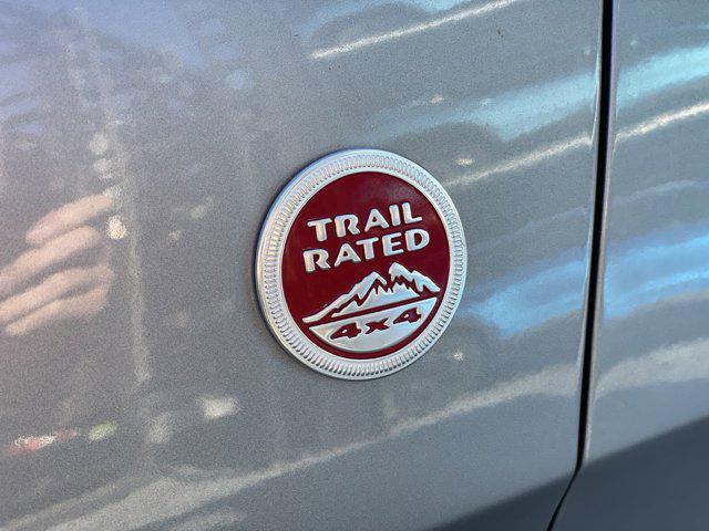 2021 jeep grand cherokee trailhawk