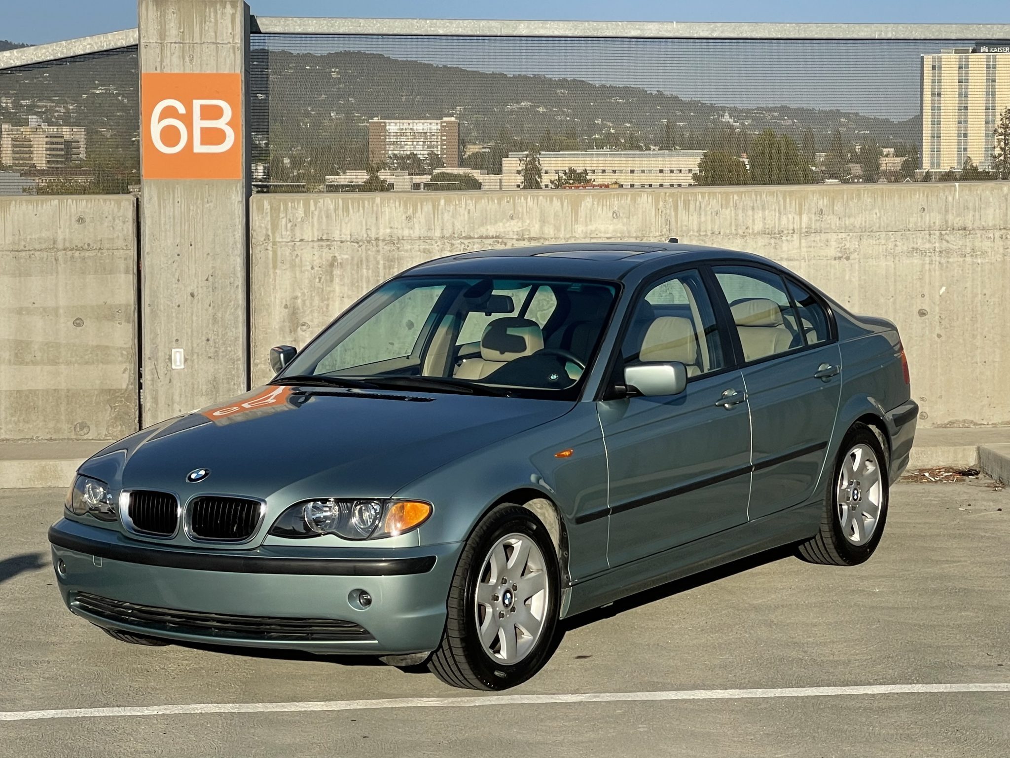 2003 bmw 325i