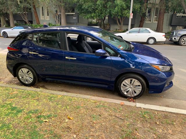 2023 nissan leaf s