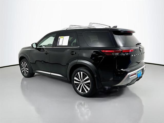 2022 nissan pathfinder platinum