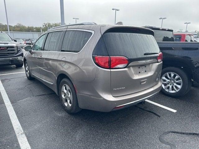2017 chrysler pacifica touring-l