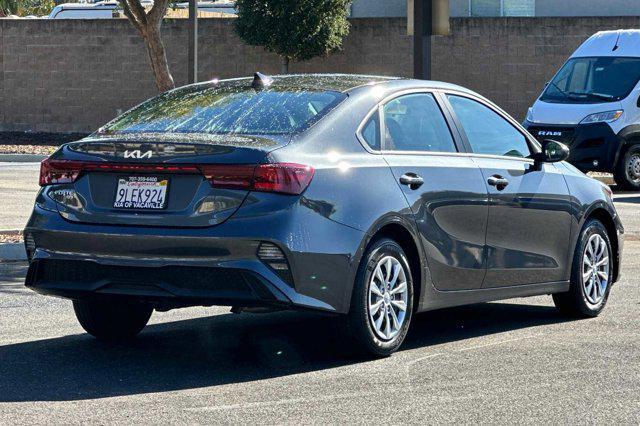2024 kia forte lx