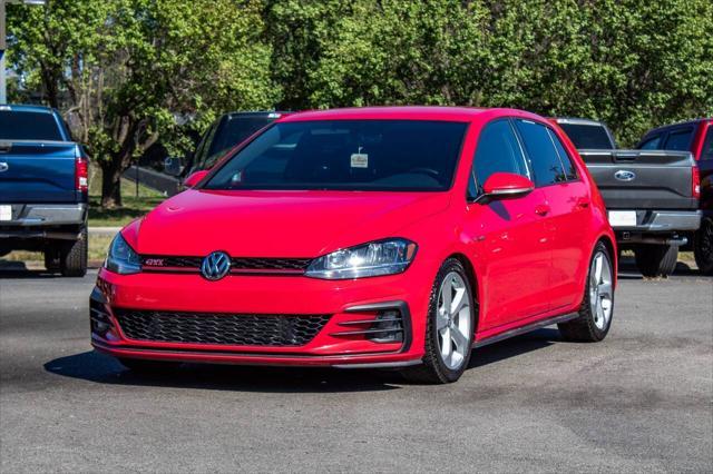 2019 volkswagen golf gti 2.0t se 4-door