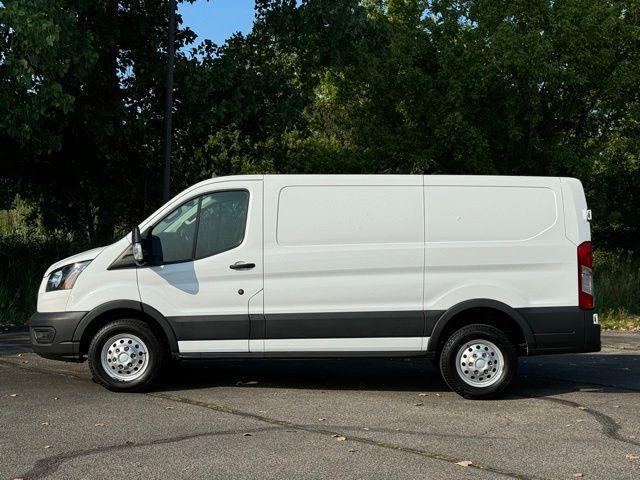 2021 ford transit-150 base