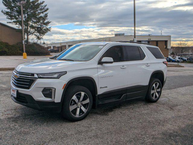 2023 chevrolet traverse lt leather